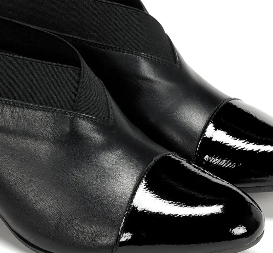 DORA D8880 Zapato Negro